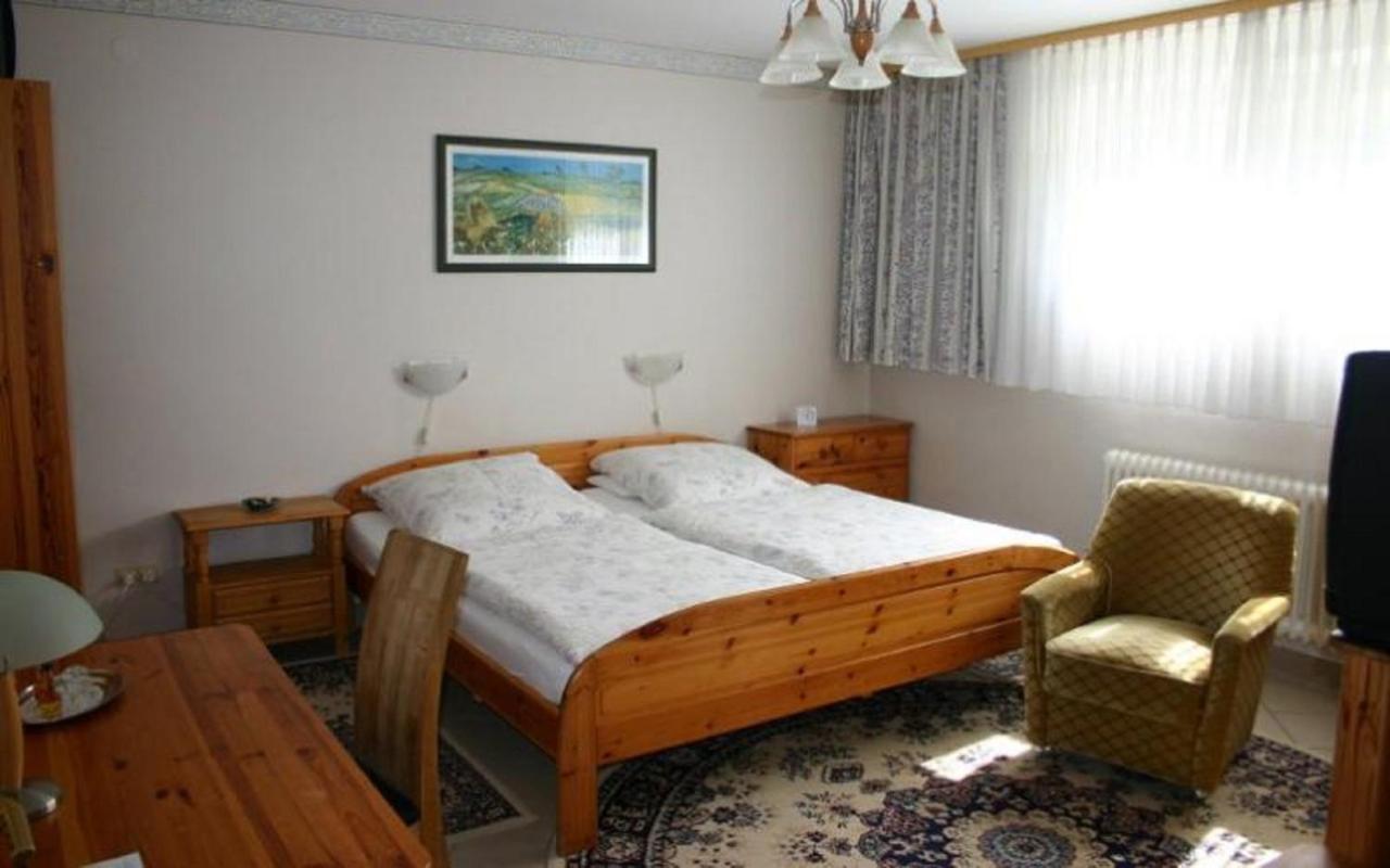 Pension Haus Zum Schlehenberg Байройт Экстерьер фото